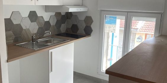 APPARTEMENT T1 MEUBLE OULLINS, - Photo 3