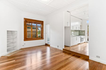 13 Douglas Street, Stanmore. - Photo 4