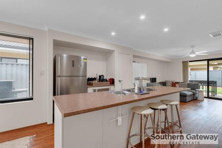 Beautiful family home in the Springtime Estate Haynes! - Photo 5