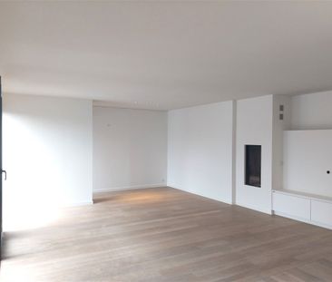 TE HUUR: Ruim appartement met 3 slaapkamers te Genk! - Photo 2