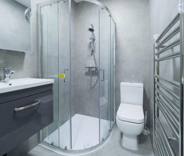 1 bedroom in a house share to rent - Photo 6