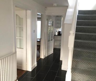 25 Killeaton Gardens, Dunmurry, Belfast, BT17 9HF - Photo 5
