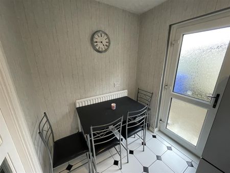 35 Glenalina Park, - Photo 4