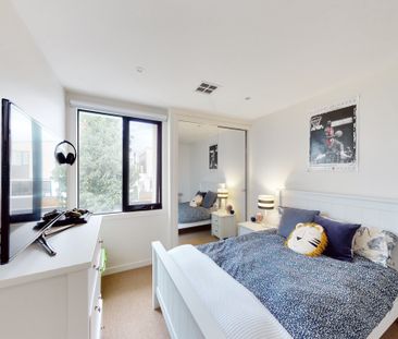 3 Monde Street, Camberwell VIC 3124 - House For Rent | Domain - Photo 3