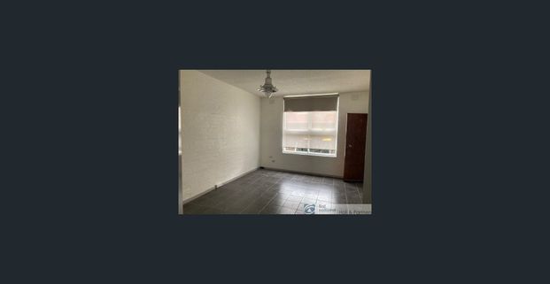 TWO BEDROOM UNIT! - Photo 1