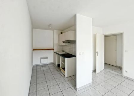 location Appartement T3 DE 51m² À ST ARNOULT - Photo 4