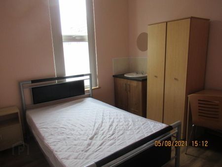 128 Agincourt Avenue, Belfast, BT7 1QD - Photo 3