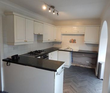 2 bedroom terraced house to rent - Photo 6