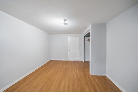 For Lease - 6 Glenecho Drive, Barrie, Ontario - Photo 3