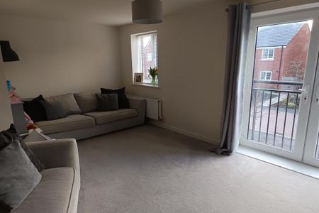 3 bedroom semi-detached house to rent - Photo 2