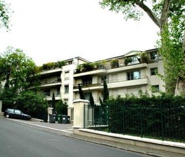 location Appartement T2 DE 45.7m² À MEUDON - Photo 1