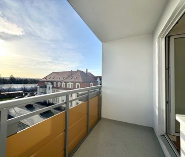 Aufzug und Balkon - Photo 1