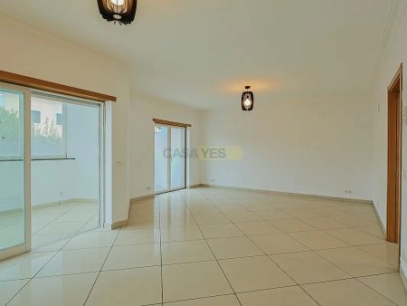 House T4 in Cascais e Estoril, Cascais - Photo 3