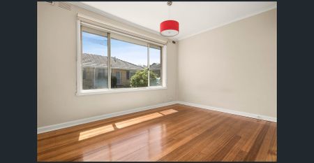 Located within walking distance to Monash Uni - Photo 3