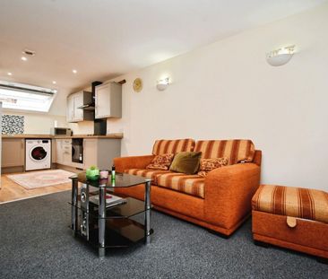 2 bedroom Flat To Let Total Size: 603 SQ FT - Photo 1
