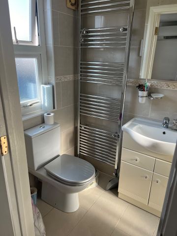 Room in a Shared House, Lamberts Place, CR0 - Photo 5