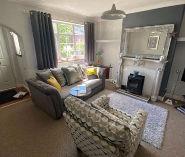 2 bedroom semi-detached house to rent - Photo 2