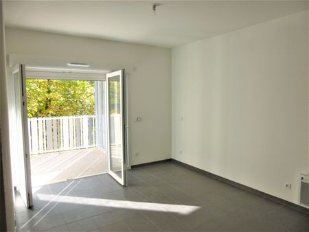 Location Appartement 3 pièces 58m² BAYONNE 64100 - Photo 5