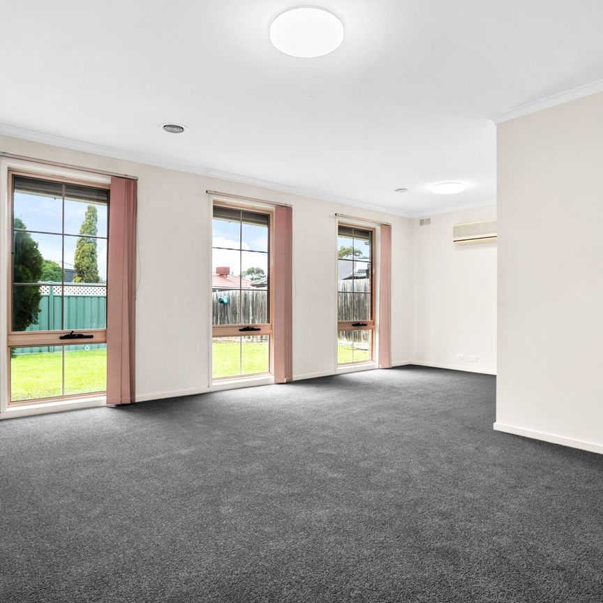 9 Barwon Court, 3169, Clayton South Vic - Photo 1