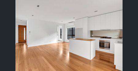 Beautiful townhouse in the heart of Preston - Photo 4