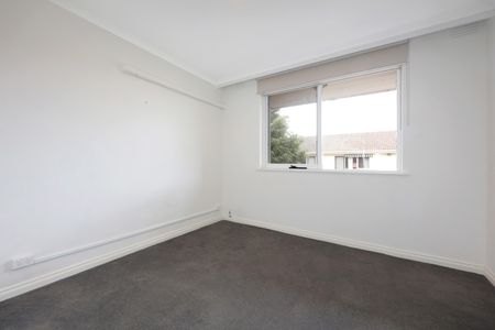 5/32 Walsh St, Ormond VIC 3204 - Apartment For Rent | Domain - Photo 5