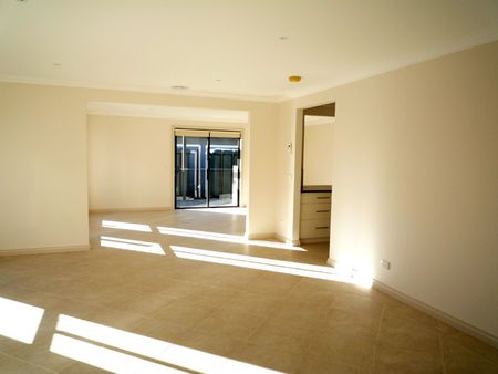 Modern Double Storey Townhouse - Photo 3