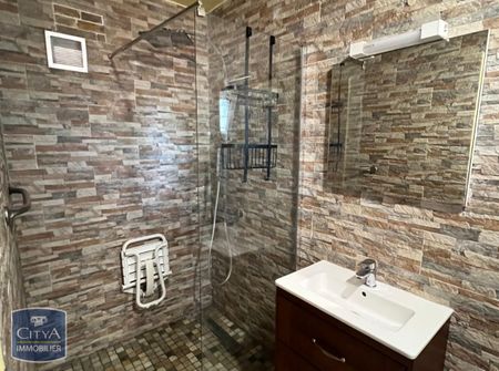 Location Maison 4 pièces 97m² ST PIERRE 97410 - Photo 3