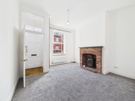 2 bedroom terraced house to rent - Photo 2