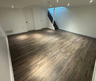 For Lease - 137 Jansen Avenue, Kitchener, Ontario - Photo 1