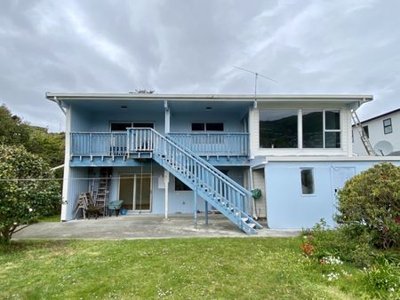 48 Chesterton Street, Johnsonville - Photo 2