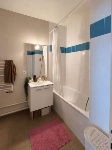 Location Appartement 1 pièce 27m² - Photo 2