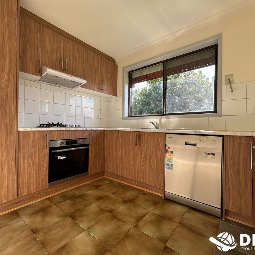 Family Home in Prime Sunshine West Location - Photo 1