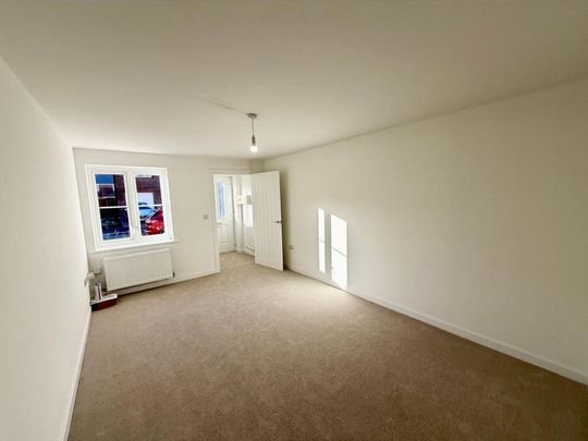 3 bedroom semi-detached house to rent - Photo 1