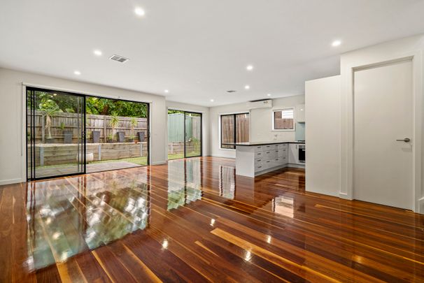 3/10 Strabane Avenue, Mont Albert North VIC 3129 - Townhouse For Rent | Domain - Photo 1