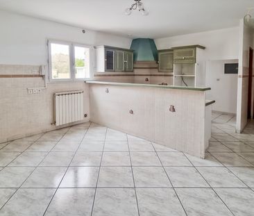 Location Maison 4 pièces 122m² CASTRIES 34160 - Photo 3