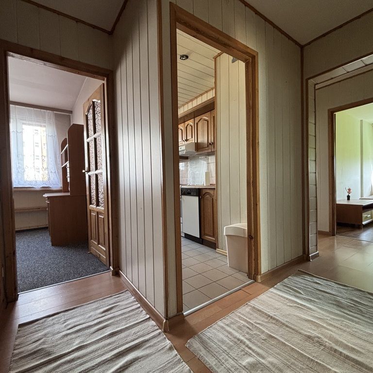 3 ustawne pokoje z balkonem w top lokalizacji - Photo 1