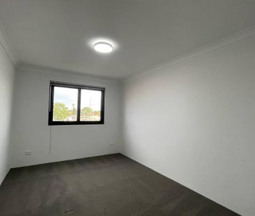 7/230 Spencer Road, THORNLIE WA 6108 - Photo 1