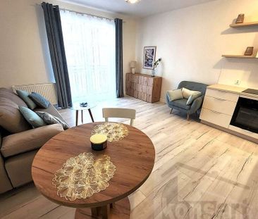 Wynajmę kawalerkę z balkonem i miejscem postojowym - Photo 1