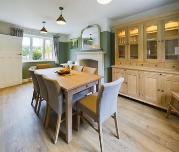 4 bedroom semi-detached house to rent - Photo 3