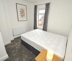 28 Sefton Park, Belfast, BT4 1PN - Photo 4