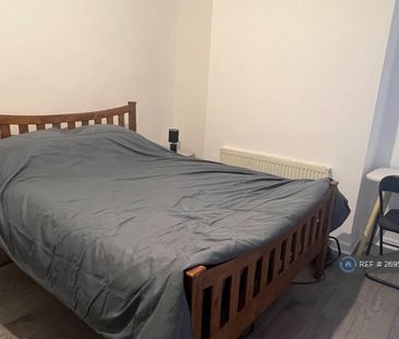 3 bedroom terraced house to rent - Photo 6