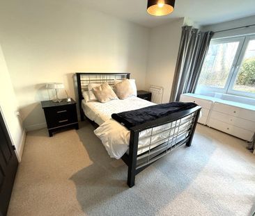 4 bedroom terraced house to rent - Photo 5