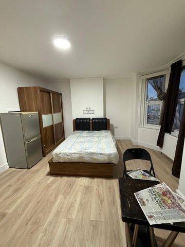 2 bedroom house share to rent - Photo 3