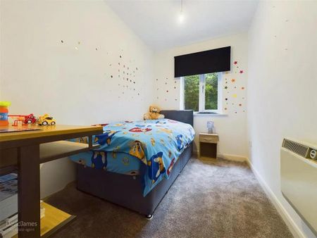 2 bedroom flat to rent - Photo 5