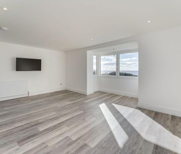 3 bedroom flat to rent - Photo 3