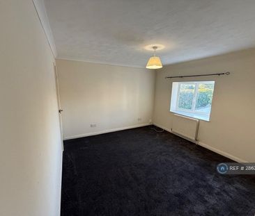 2 bedroom end of terrace house to rent - Photo 4