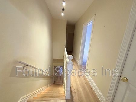 $1,599 / 3 br / 1 ba / 44 Spring st #upper - Photo 5