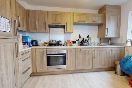 2 bedroom apartment to rent - Photo 5