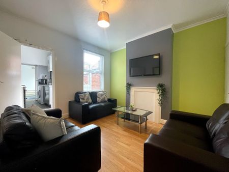 3 Bedrooms, 19 Carmelite Road – Student Accommodation Coventry - Photo 5