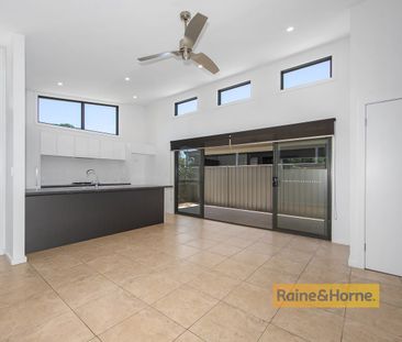 IMMACULATE MODERN FLAT - Photo 1